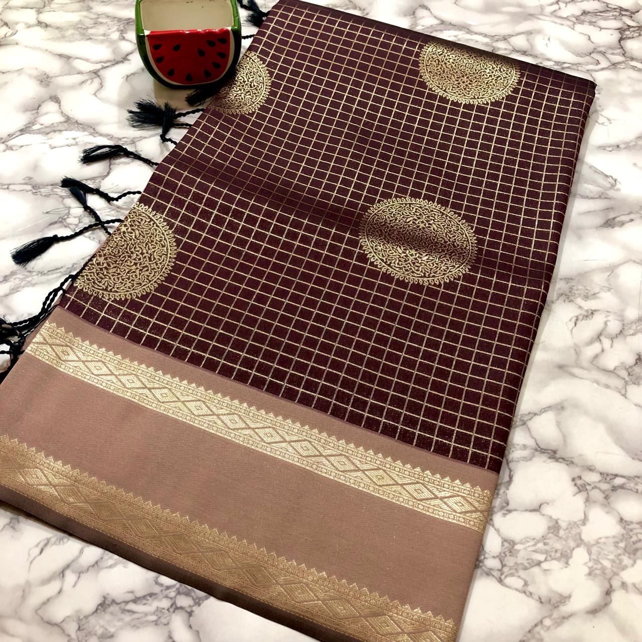 Coffee Brown Pure Dupion Silk Brown Saree With Blouse Piece For Women