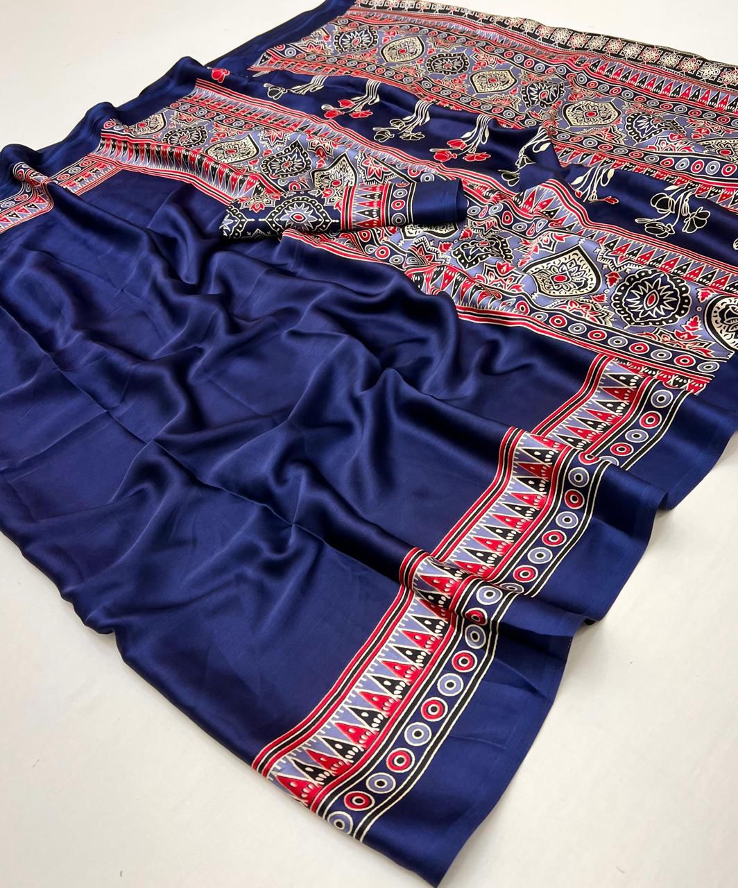 Teal Blue Japan Crape Teal Blue Saree With Blouse Piece For Women
