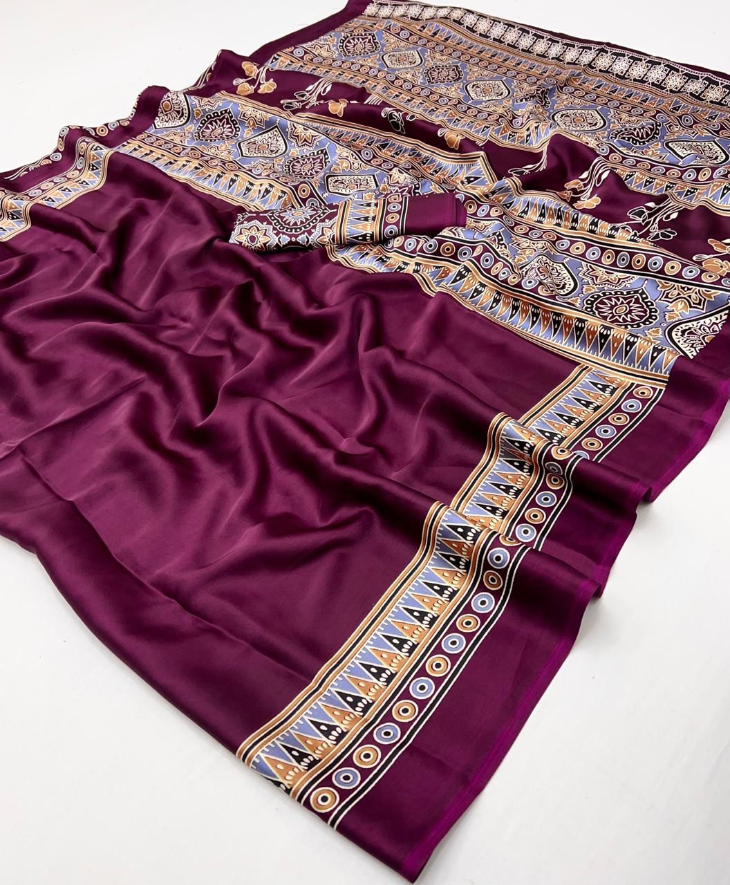 Wine Japan Crape Wine Saree With Blouse Piece For Women
