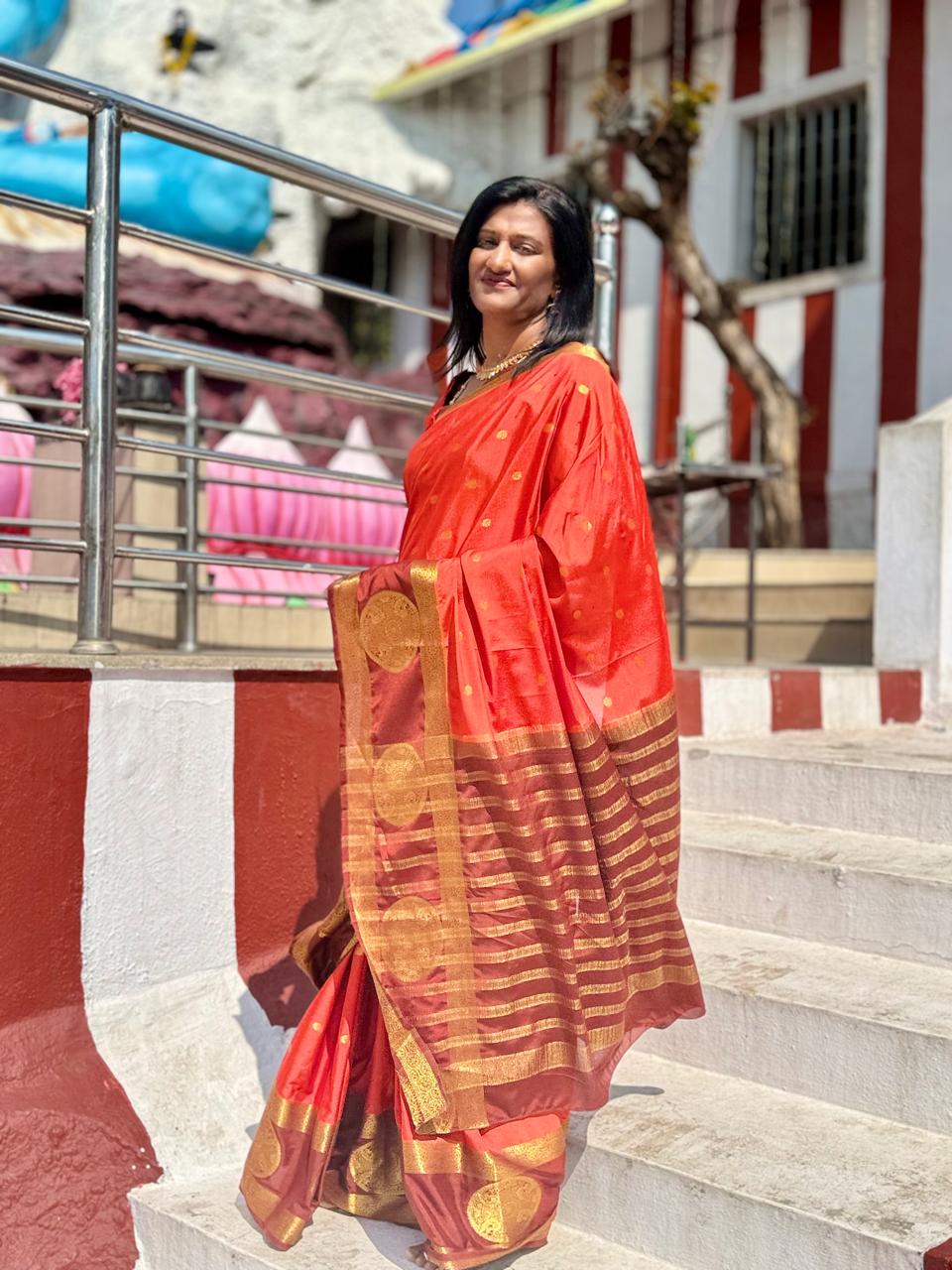 Unique boutique collections with Premium Mysore silks crape ,,, chit pallu n contrast blouse