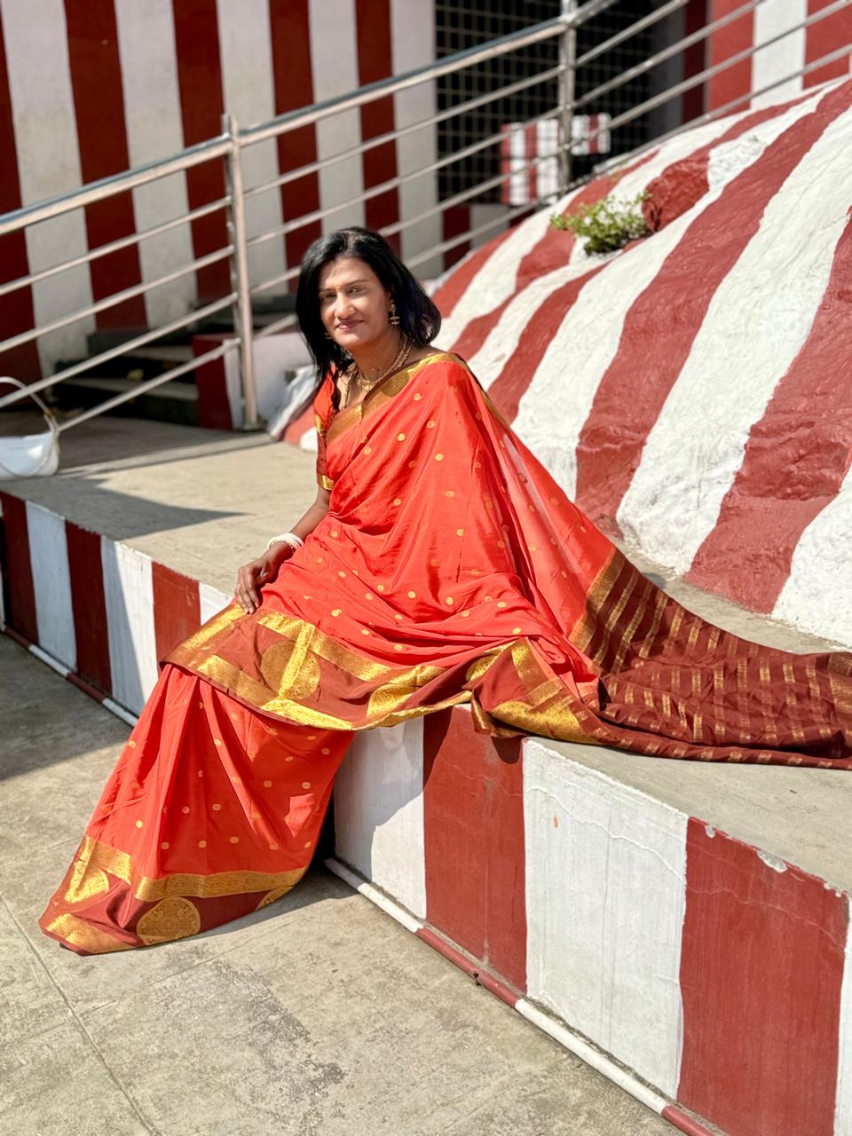 Unique boutique collections with Premium Mysore silks crape ,,, chit pallu n contrast blouse