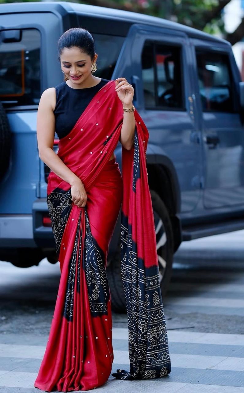 RED BLACK MODAL SILK WITHOUT MIRROR WORK
